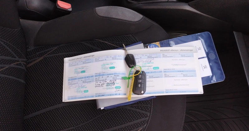 Peugeot 208 cena 18900 przebieg: 218000, rok produkcji 2013 z Chmielnik małe 529